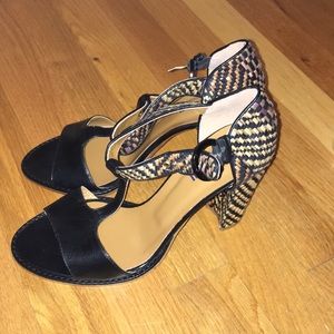 Brand new Pollini pumps